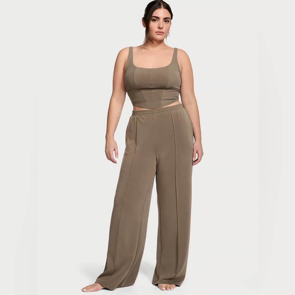 NWT Victoria’s Secret VSX Featherweight Knit Corset Tank Top Terra Olive Size XS